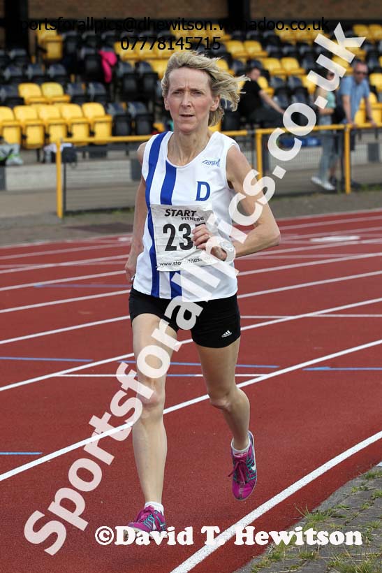1500 metres, North East Masters Champs, Monkton Stadium,  Jarrow. Photo: David T. Hewitson/Sports for All Pics